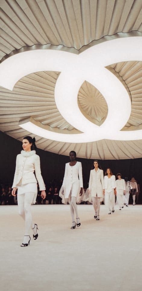 chanel spring-summer 2024 haute couture show|Chanel haute couture show.